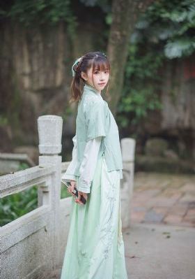 国产精品情侣毛片对白看片_BD韩语超清在线观看