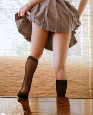 美女找大叔免费观看电视剧_BDHD在线观看