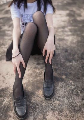 欧美两女一男做爱视频免费看_BD国语手机在线观看